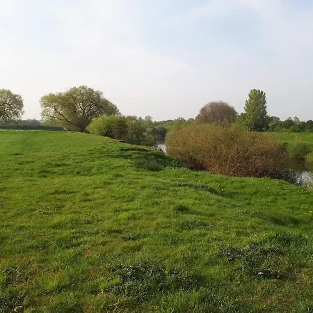 بيت للعطل Quaint Country Cottage Close To Centre Of York Nether Poppleton