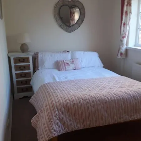 بيت للعطل Quaint Country Cottage Close To Centre Of York Nether Poppleton