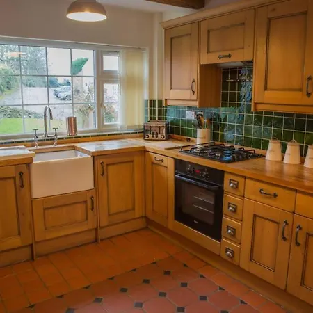Quaint Country Cottage Close To Centre Of York Nether Poppleton