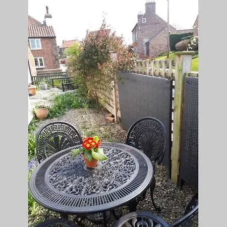 Quaint Country Cottage Close To Centre Of York * Nether Poppleton