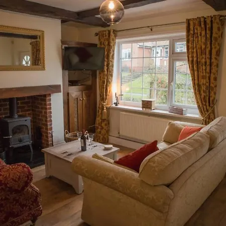 Quaint Country Cottage Close To Centre Of York Nether Poppleton